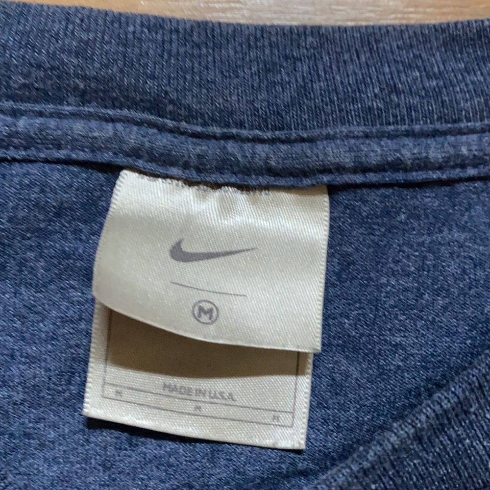 Y2K Nike long sleeve center swoosh - Picture 4 of 4